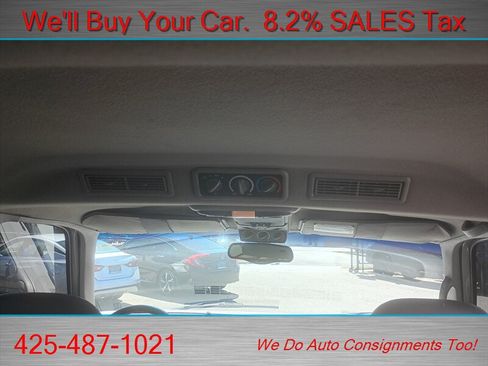 Used 1999 GMC Suburban 2500 AWD/4WD image 26
