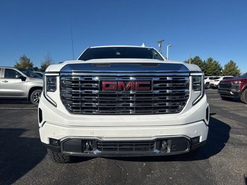 Used 2022 GMC Sierra 1500 Denali image 8