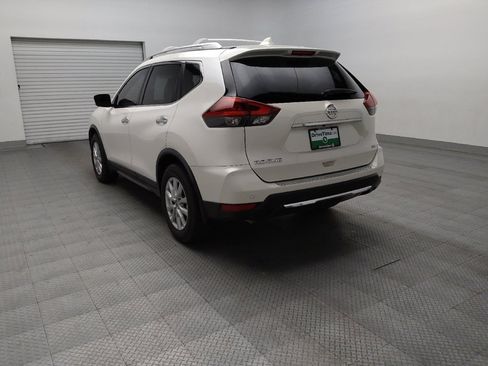 Used 2020 Nissan Rogue SV FWD image 5
