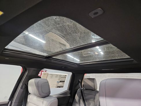 New 2026 Toyota Tundra Limited AWD/4WD image 13