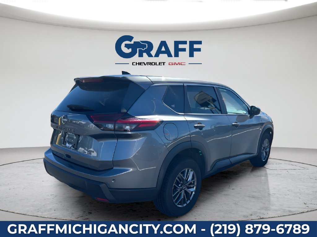 Used 2024 Nissan Rogue S AWD/4WD image 5