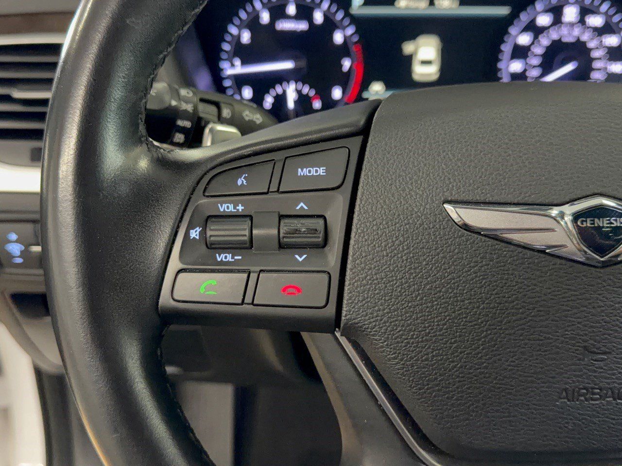 Used 2018 Genesis G80 5.0 Ultimate RWD image 18