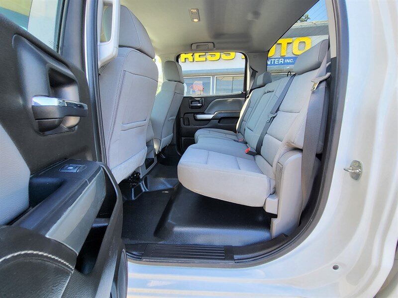 Used 2018 Chevrolet Silverado 1500 LT w/ All Star Edition AWD/4WD image 11