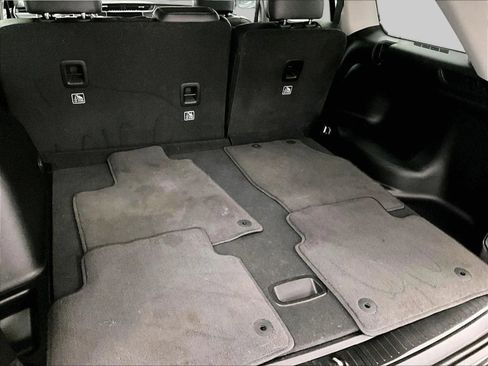 Used 2023 Jeep Grand Cherokee Limited image 33