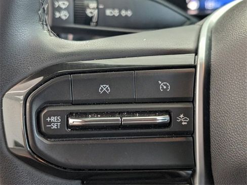 Used 2023 Chevrolet Colorado LT w/ LT Convenience Package image 22