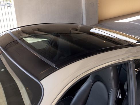 Used 2010 Porsche 911 Targa 4S image 61