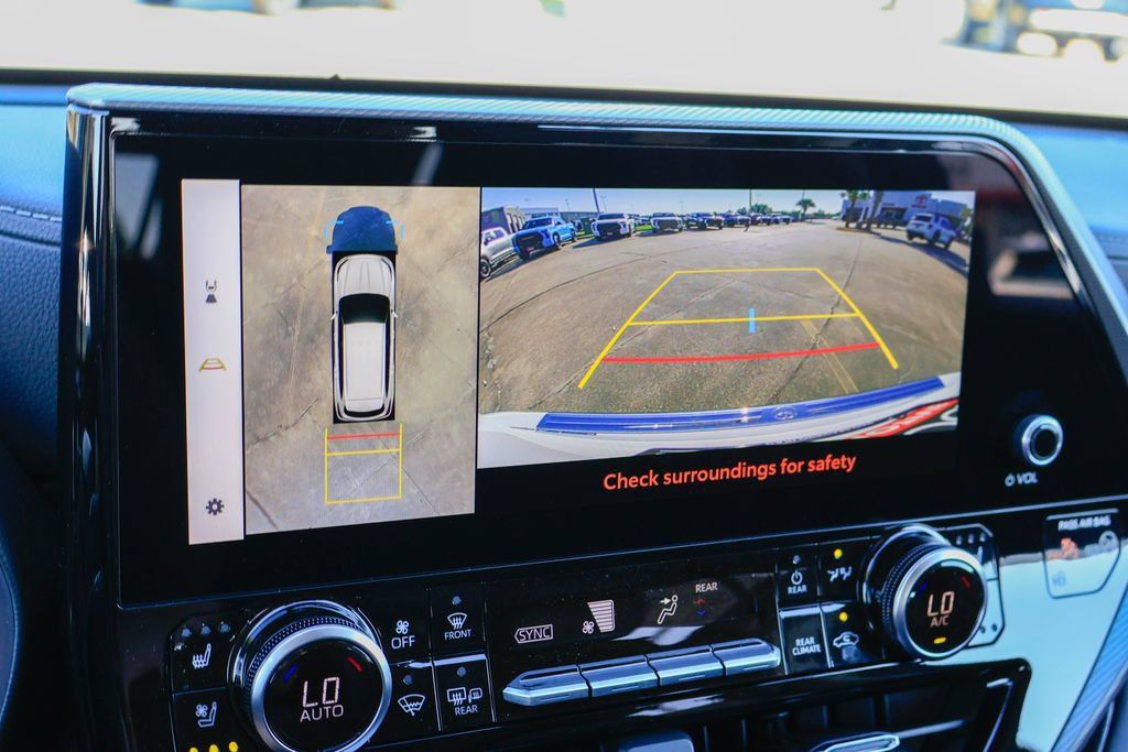 New 2026 Toyota Highlander Platinum AWD/4WD image 4