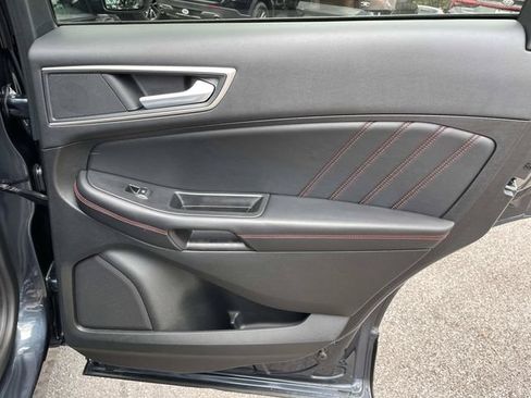 Certified 2024 Ford Edge ST-Line AWD/4WD image 19
