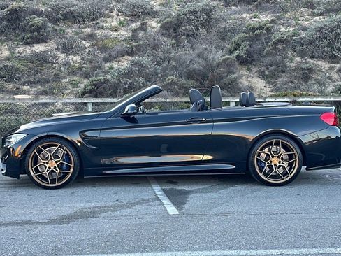 Used 2016 BMW M4 Convertible image 6