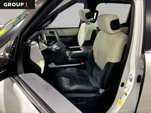 Certified 2025 Toyota Tundra Capstone AWD/4WD image 8