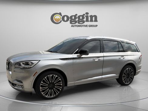 Used 2024 Lincoln Aviator Black Label w/ Dynamic Handling Package image 2