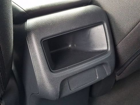 Used 2025 Honda HR-V LX image 11