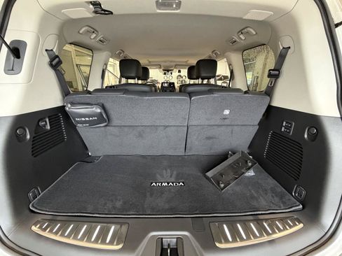 Used 2024 Nissan Armada Platinum w/ Captain's Chairs Package AWD/4WD image 18