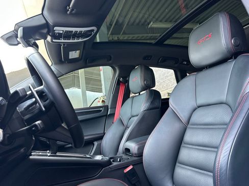 Certified 2023 Porsche Macan GTS AWD/4WD image 5