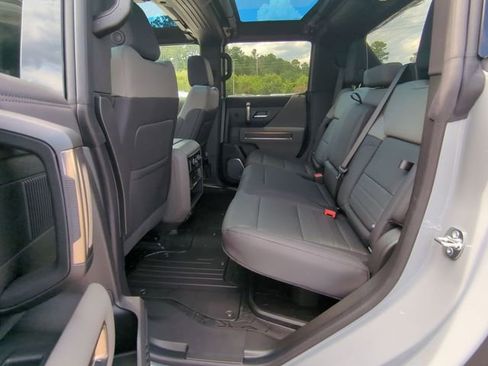 New 2025 GMC Hummer EV 3X image 33