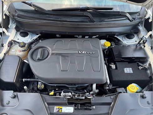 Used 2018 Jeep Cherokee Trailhawk w/ Trailer Tow Group image 9