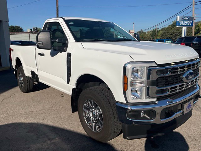 Used 2025 Ford F350 XLT w/ FX4 Off-Road Package AWD/4WD image 4