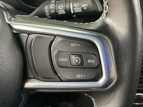 Used 2023 Jeep Wrangler Unlimited Sahara w/ Cold Weather Group AWD/4WD image 10