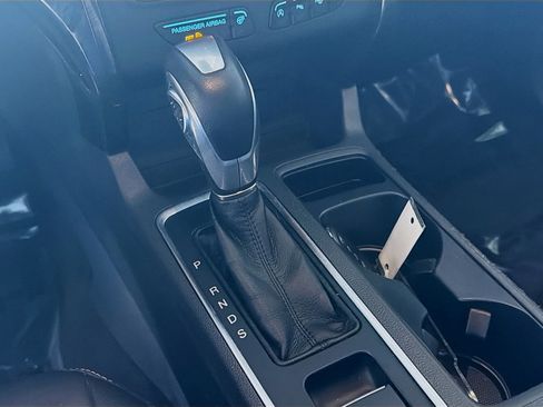 Used 2019 Ford Escape Titanium image 16