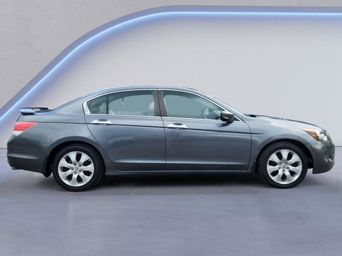 Used 2009 Honda Accord EX-L image 2