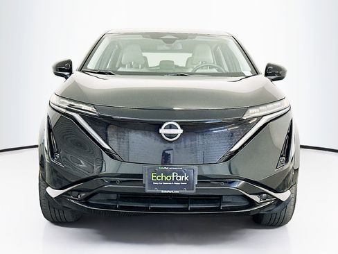 Used 2023 Nissan Ariya AWD image 2