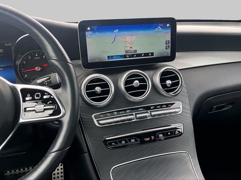 Used 2022 Mercedes-Benz GLC 300 image 7