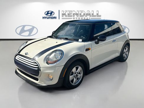 Used 2015 MINI Cooper 2-Door Hardtop FWD image 3
