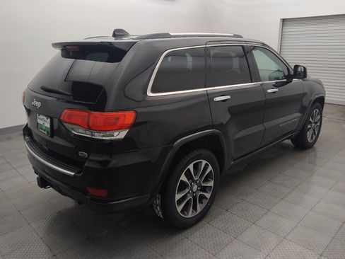 Used 2018 Jeep Grand Cherokee Overland AWD/4WD image 9