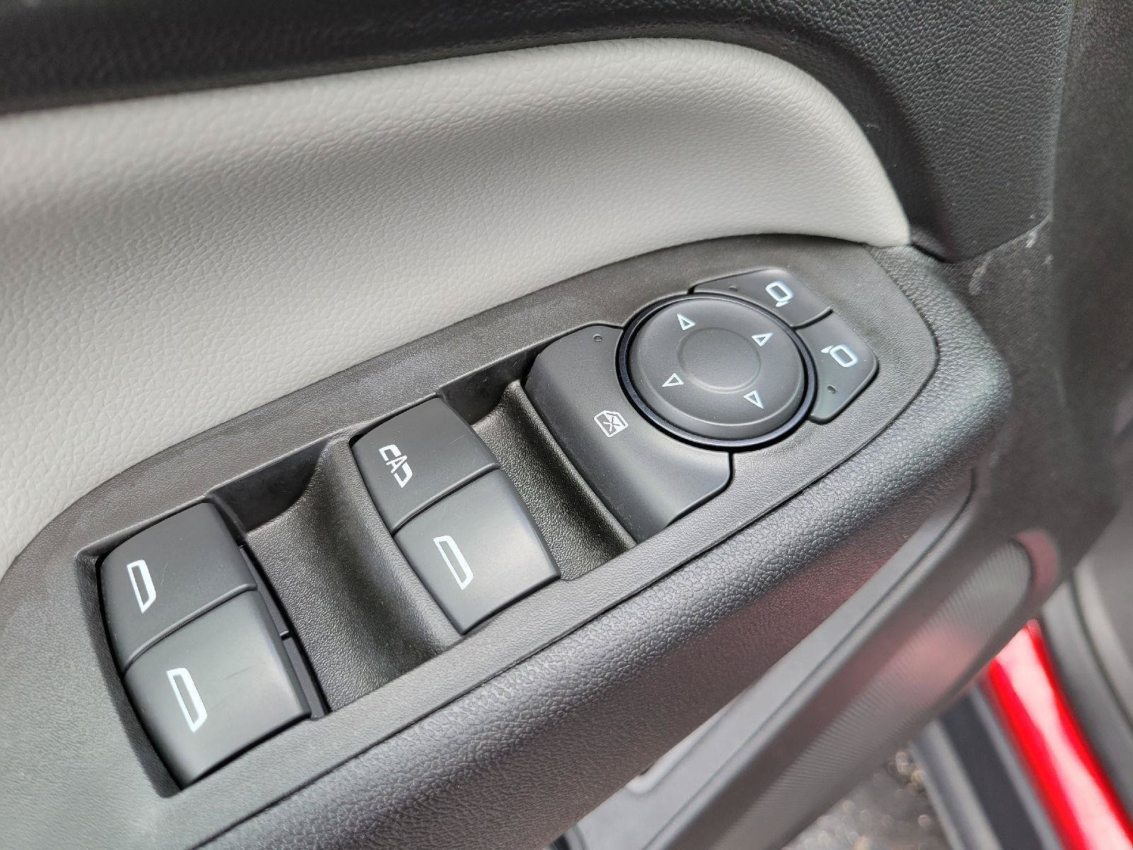 Used 2020 Chevrolet Equinox Premier FWD image 8