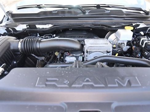 Used 2024 RAM 1500 Limited image 28