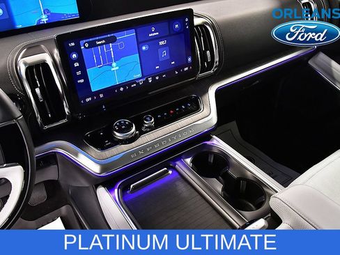 Used 2025 Ford Expedition Platinum w/ Platinum Ultimate Package AWD/4WD image 23