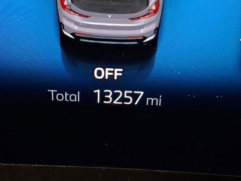 Used 2025 BMW X1 xDrive28i w/ Technology Package AWD/4WD image 15