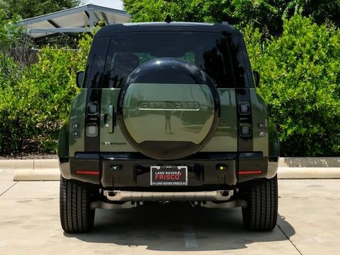 New 2026 Land Rover Defender 110 X-Dynamic SE AWD/4WD image 14
