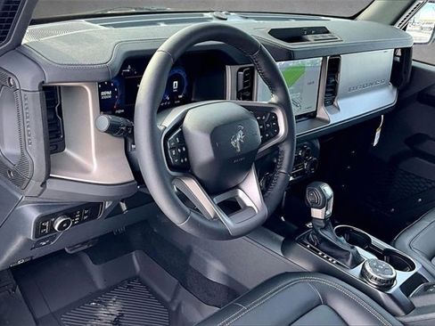 New 2025 Ford Bronco Outer Banks image 6