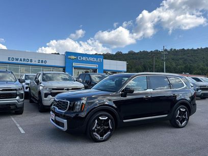 Used 2025 Kia Telluride S