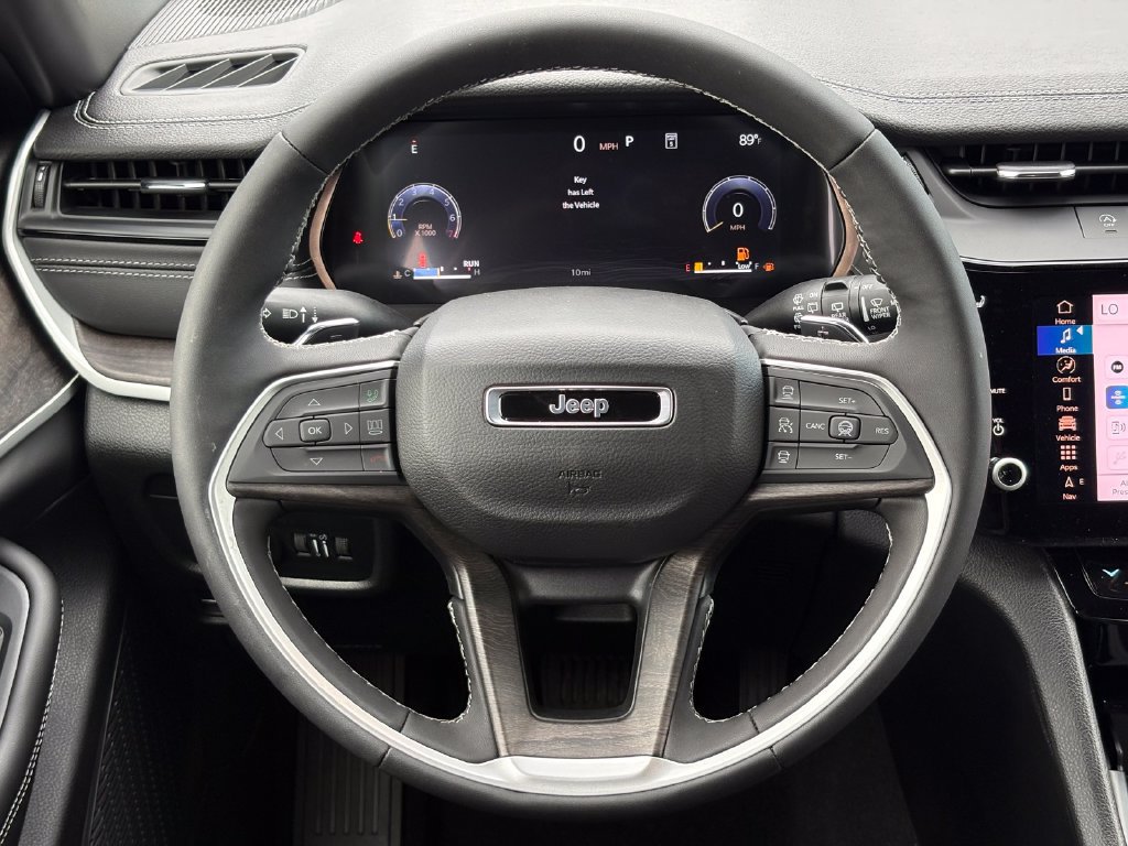 New 2026 Jeep Grand Cherokee Altitude RWD image 38