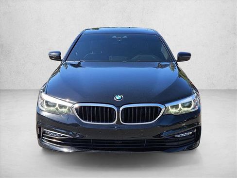 Used 2018 BMW 530e RWD image 2