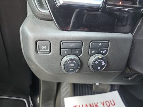 Used 2022 Chevrolet Silverado 1500 LT image 11