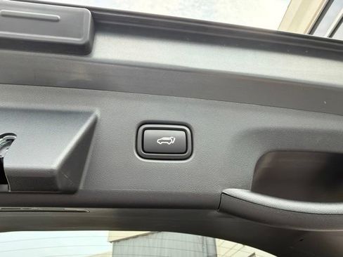 Used 2025 Hyundai Tucson Limited AWD/4WD image 31
