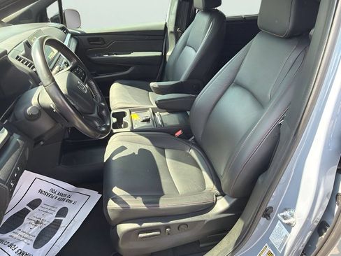 Used 2025 Honda Odyssey Sport-L image 18