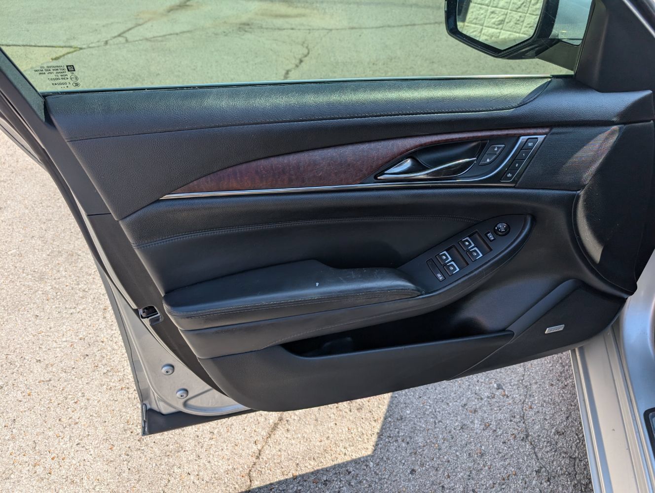 Used 2018 Cadillac CTS Luxury RWD image 11