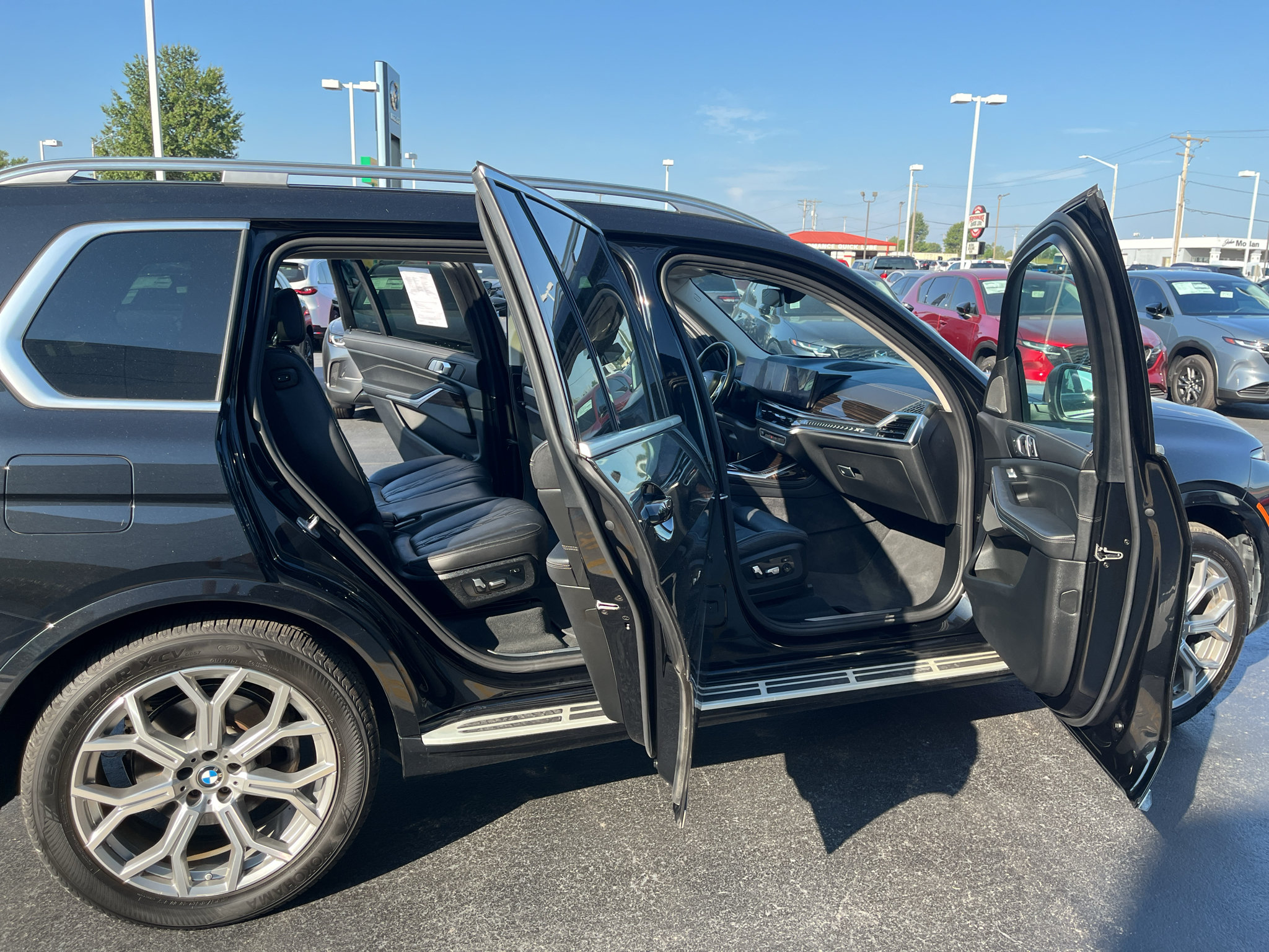 Used 2025 BMW X7 xDrive40i AWD/4WD image 50