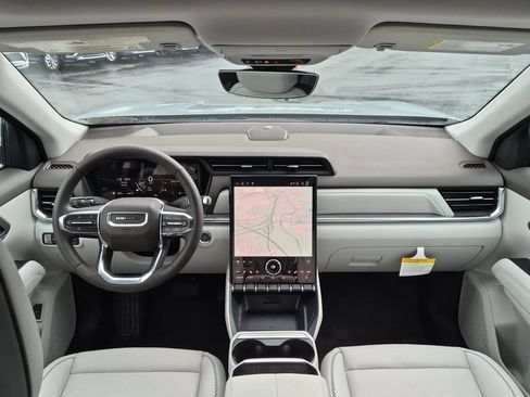 New 2026 GMC Terrain Denali w/ LPO, Floor Liner Package AWD/4WD image 9