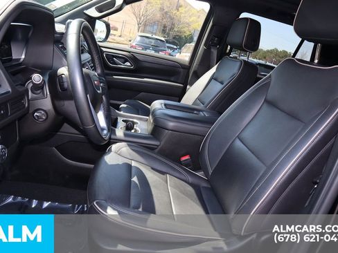 Used 2023 GMC Yukon SLT w/ SLT Premium Package AWD/4WD image 11