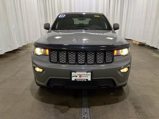 Used 2020 Jeep Grand Cherokee Altitude AWD/4WD image 10