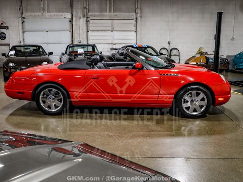Used 2002 Ford Thunderbird Deluxe image 39