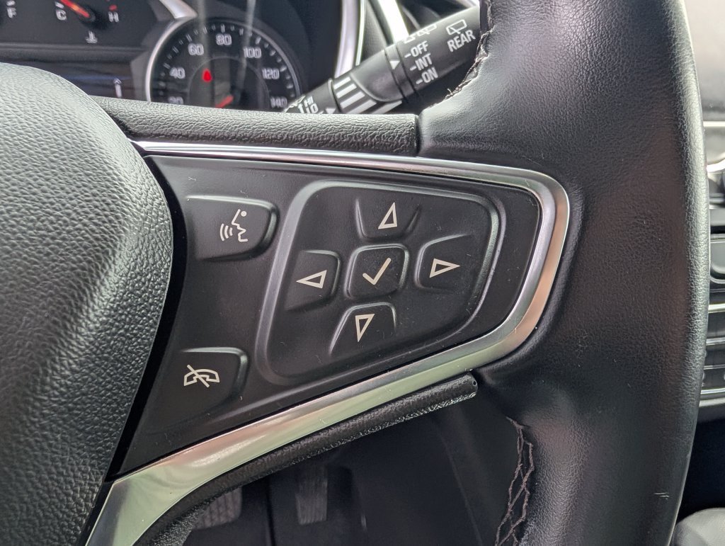 Used 2024 Chevrolet Equinox LT FWD image 11