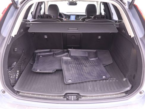 Certified 2024 Volvo XC60 B5 Ultimate w/ Protection Package Premier image 24