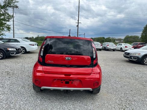 Used 2019 Kia Soul + w/ Audio Package FWD image 6