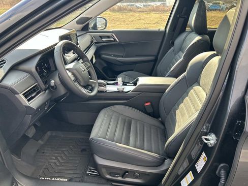 New 2026 Mitsubishi Outlander SE FWD image 21